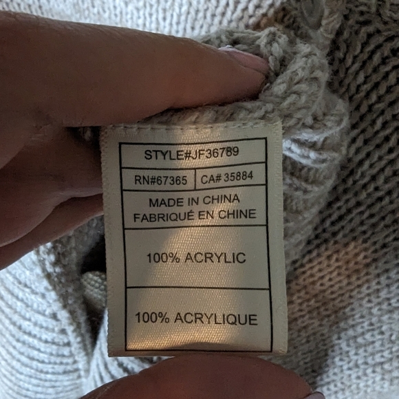 Jack by BB Dakota Alfie button back sweater Small - Picture 7 of 7